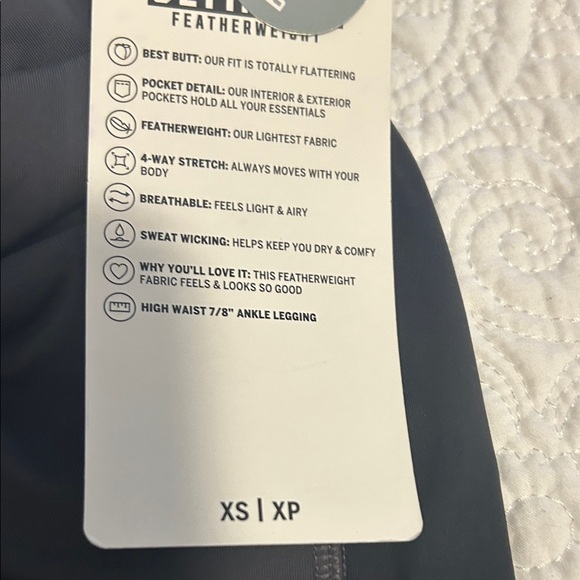 PINK Victoria's Secret Black Leggings - Picture 3 of 7